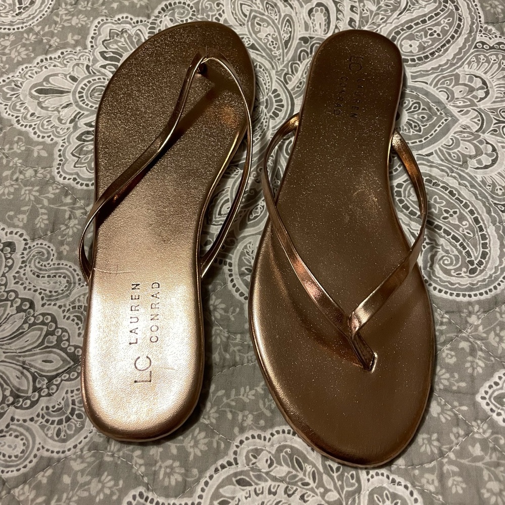 LC Lauren Conrad Women’s 9M Sandals